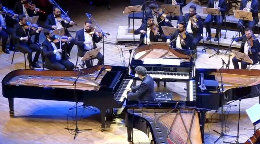 a View from the Turkish Rhapsody performance